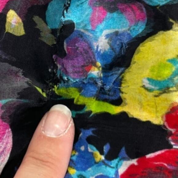 Nanette Lepore Shirt Womens 6 Black Multicolor Floral Boquet Wrap Top - Picture 11 of 13
